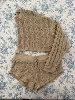Nasty Gal Cropped Cable Knit Sweater Set Size Small